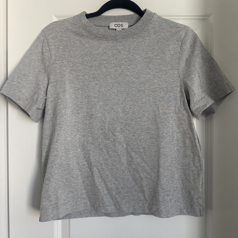 COS Womens Size Medium Gray Short-Sleeve Crewneck T-Shirt 100% Cotton